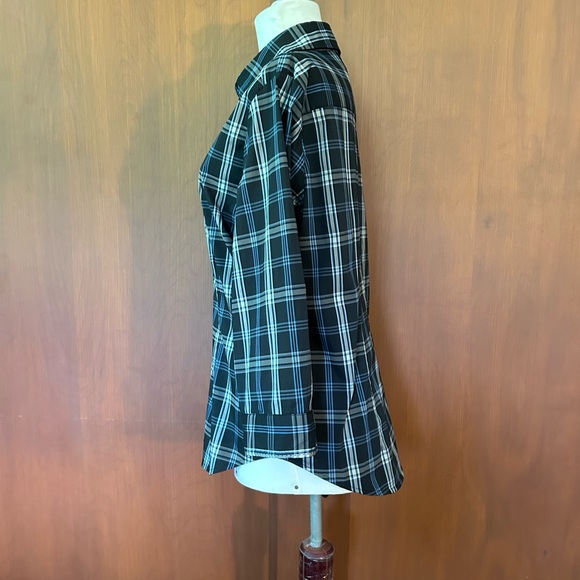 Bugatchi women’s plaid button up shirt - Picture 5 of 6